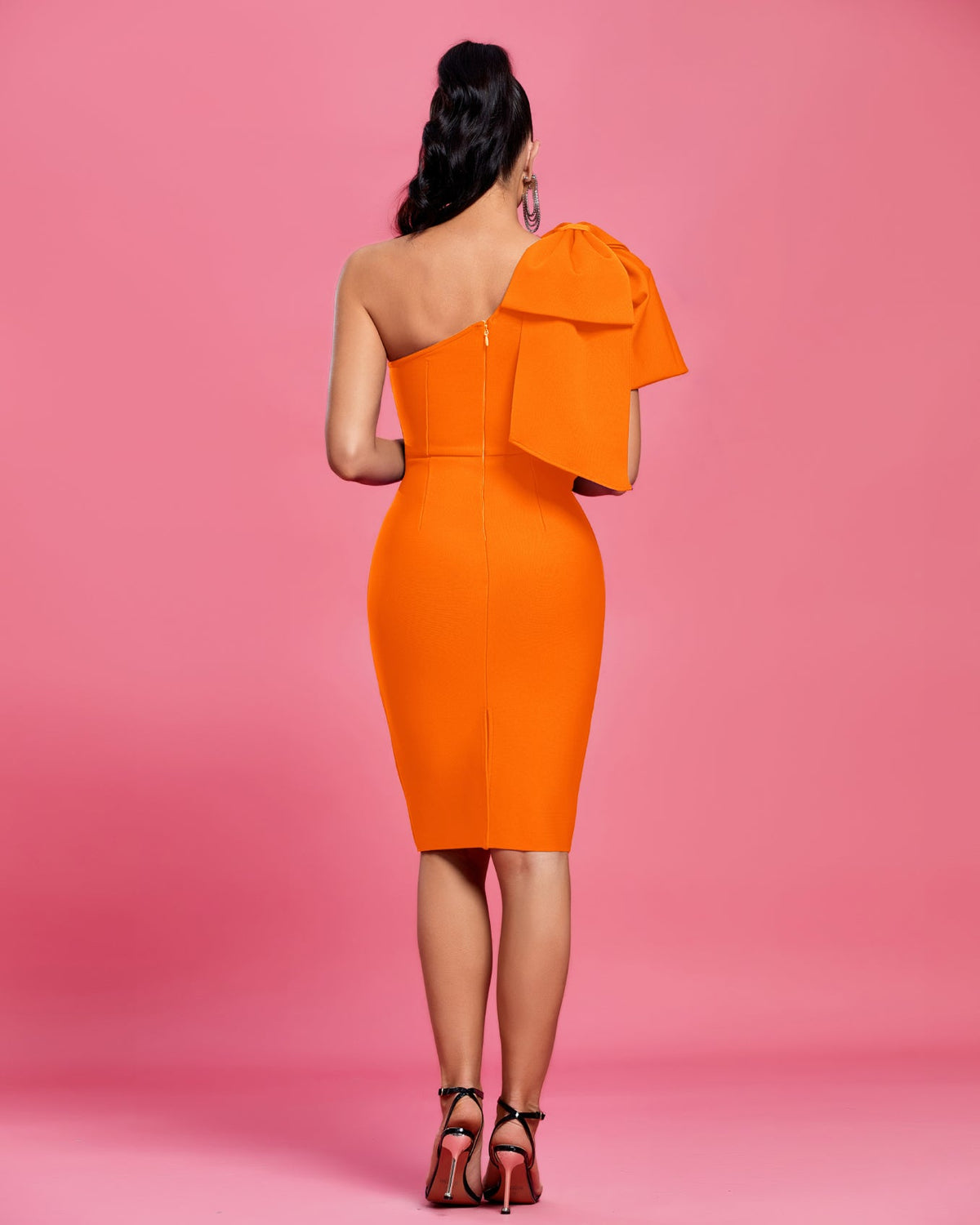 Xanthe Beaumont — Chic One-Shoulder Bow Detail Bandage Dress, alternate view 9