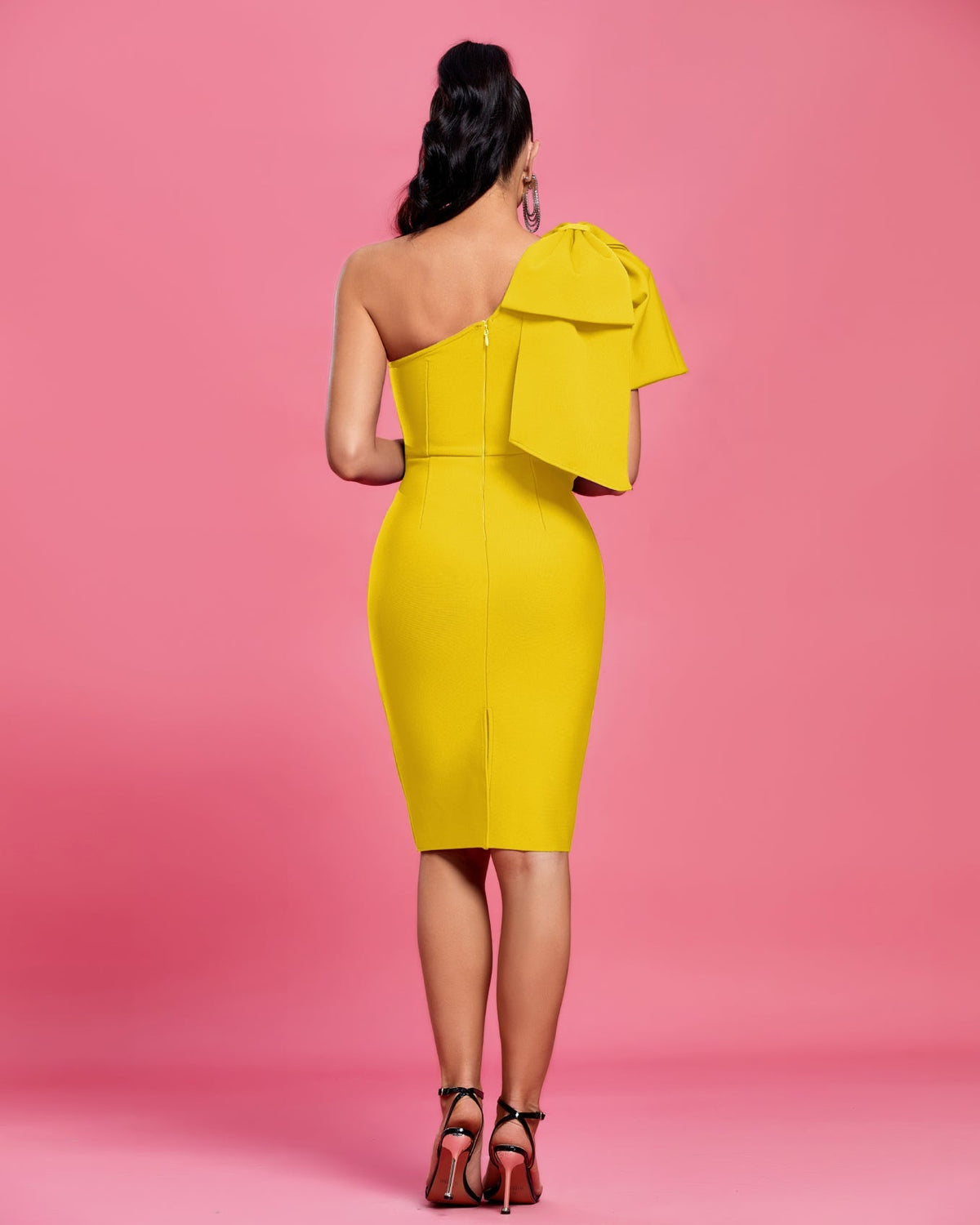 Xanthe Beaumont — Chic One-Shoulder Bow Detail Bandage Dress, alternate view 8