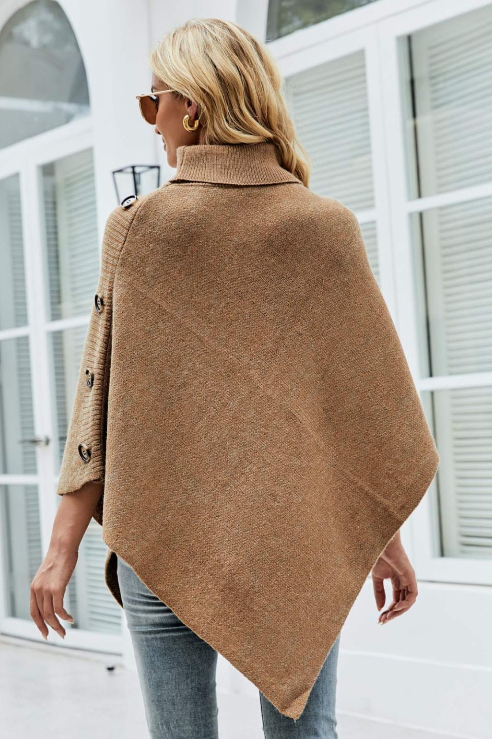 Turtleneck Buttoned Poncho - Opulent EmpireTurtleneck Buttoned PonchoOpulent EmpireClothing